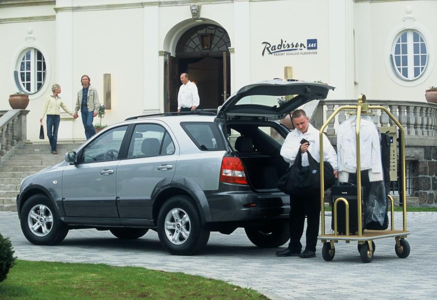  Kia Sorento 2003 года  (фото 3 из 11)